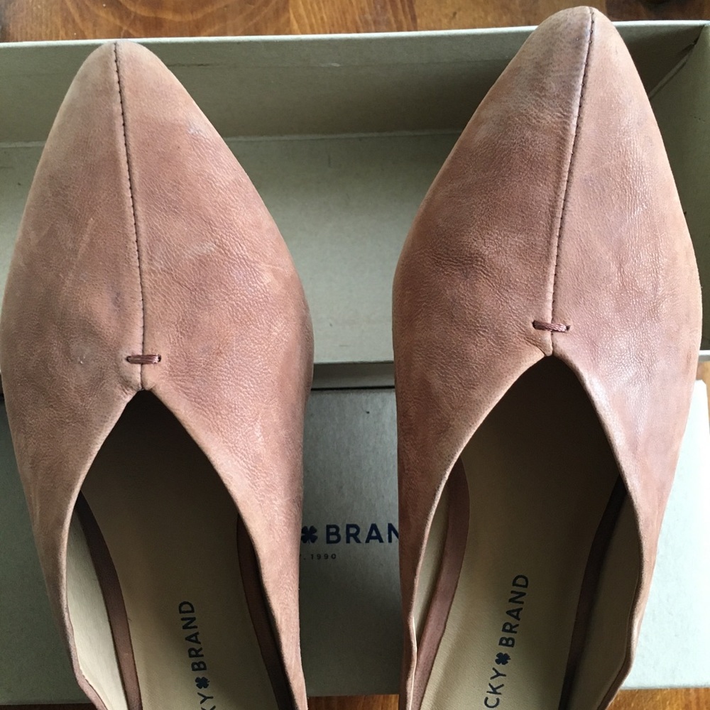 Lucky Brand slides